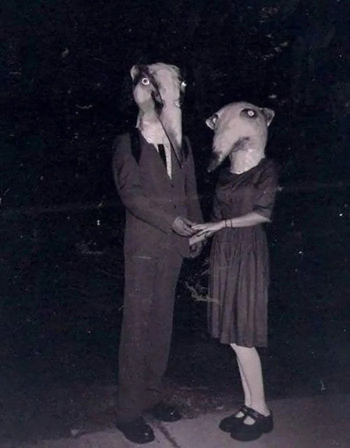122 Vintage Halloween Costumes That Will Scare You To Death