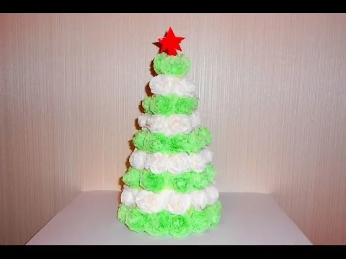 Christmas Crafts. How To Make A Christmas Tree Out Of Paper.