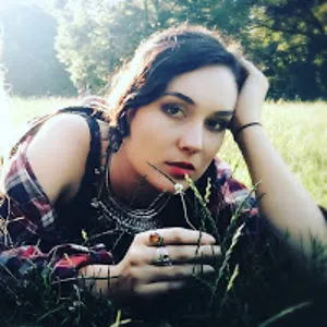 Molly DeNoir