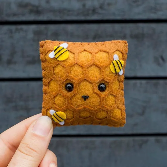 Artist Felts 100 Cute Faces For 100 Straight Days