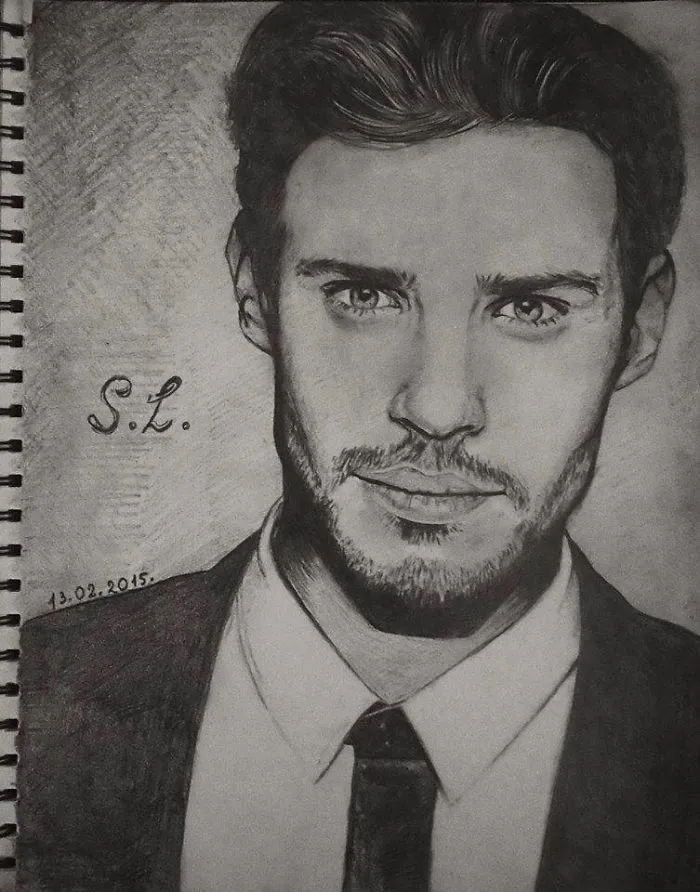 This Artist Draws Portraits Using Only Pencils