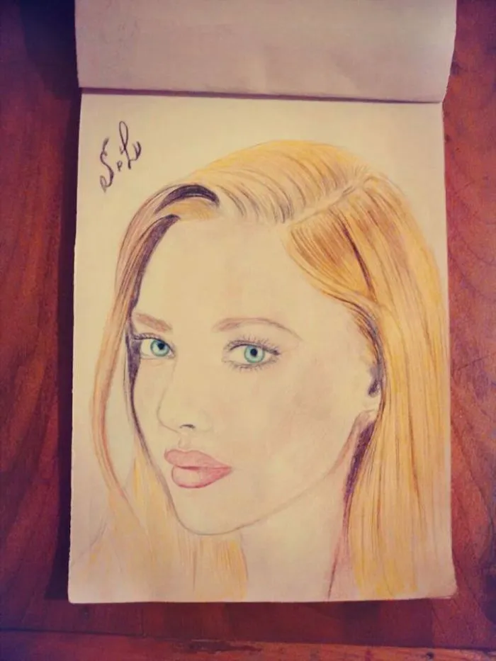This Artist Draws Portraits Using Only Pencils