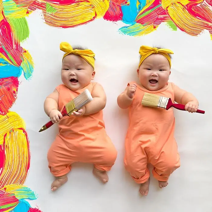 These Miracle Momo Twins Have The Cutest Matching Outfits Ever