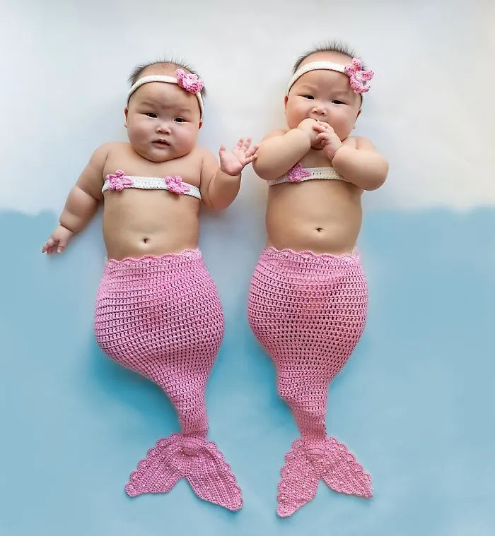 These Miracle Momo Twins Have The Cutest Matching Outfits Ever