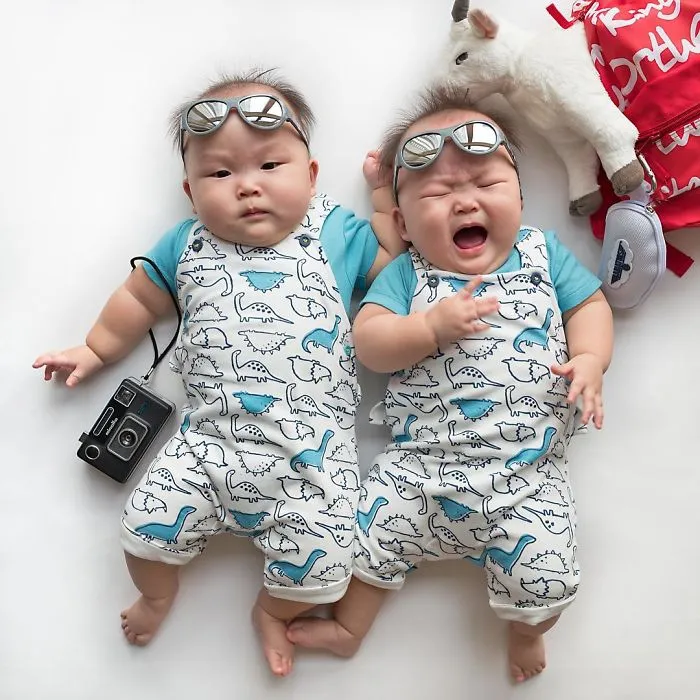 These Miracle Momo Twins Have The Cutest Matching Outfits Ever