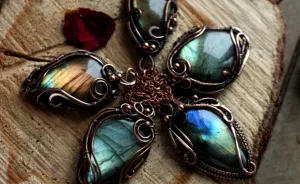 I Create Unique Wire Wrapped Jewelry With Gemstones