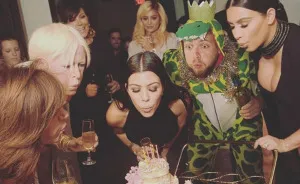 I Become Best Friends With Celebrities By Photoshopping Myself Into Their Pics (Part 2)