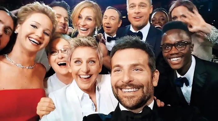 Oscars Selfie, Bradley Cooper, 2014