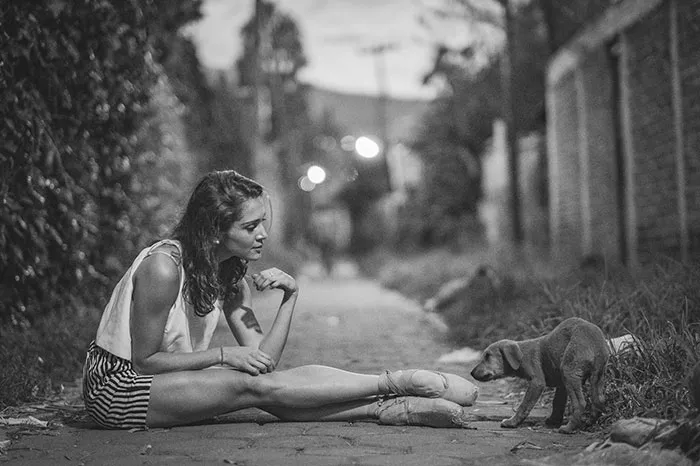 Photographer Documents Dancers Practicing In The Streets Of Mexico City To Prove Trump Was Wrong