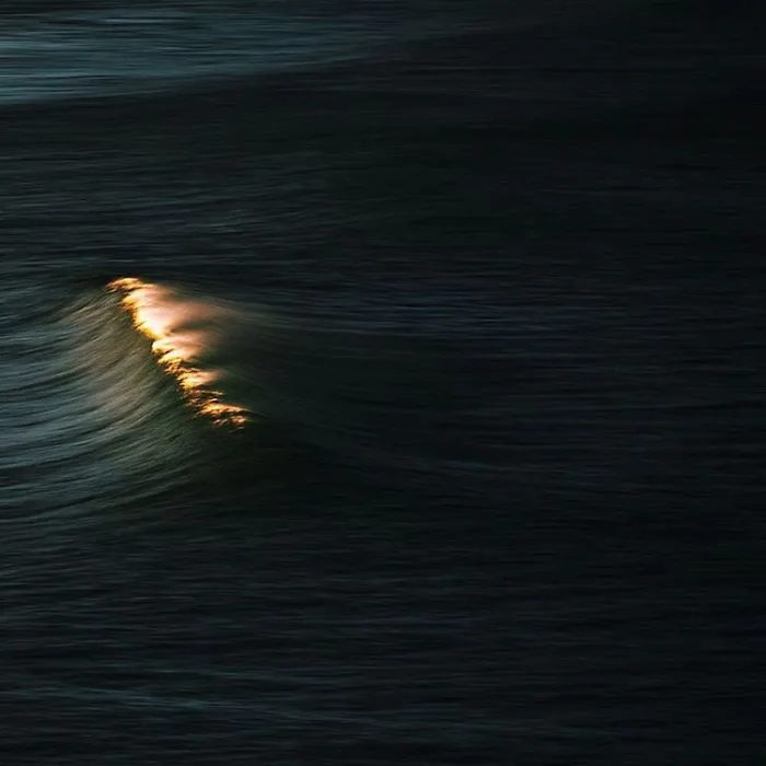 Breathtaking Wave Photos By Lloyd Meudell Look Like Mountains