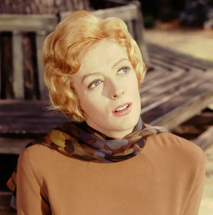 17 Beautiful Throwback Pics Of Dame Maggie Smith
