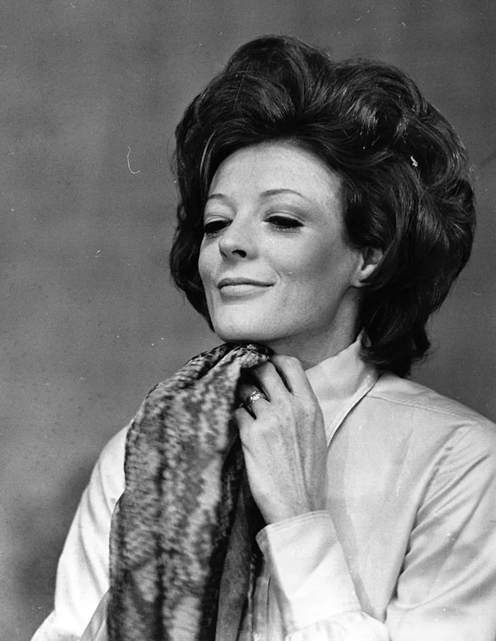 17 Beautiful Throwback Pics Of Dame Maggie Smith