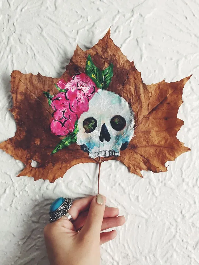 I Paint On Fallen Autumn Leaves