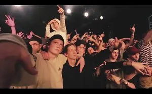 The Biggest Mannequin Challenge In Budapest