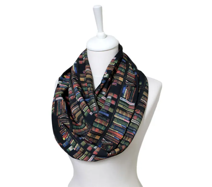 Bookshelf Scarf