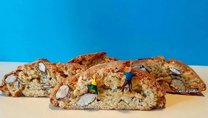 Italian Pastry Chef Creates Miniature Worlds With Desserts