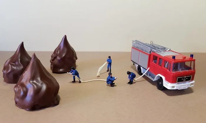 Italian Pastry Chef Creates Miniature Worlds With Desserts