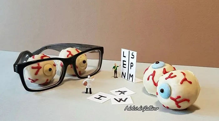 Italian Pastry Chef Creates Miniature Worlds With Desserts