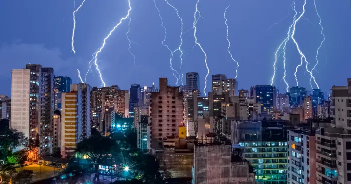 I Captured 14 Lightening Bolts In One Photo During An Unusual Storm In São Paulo