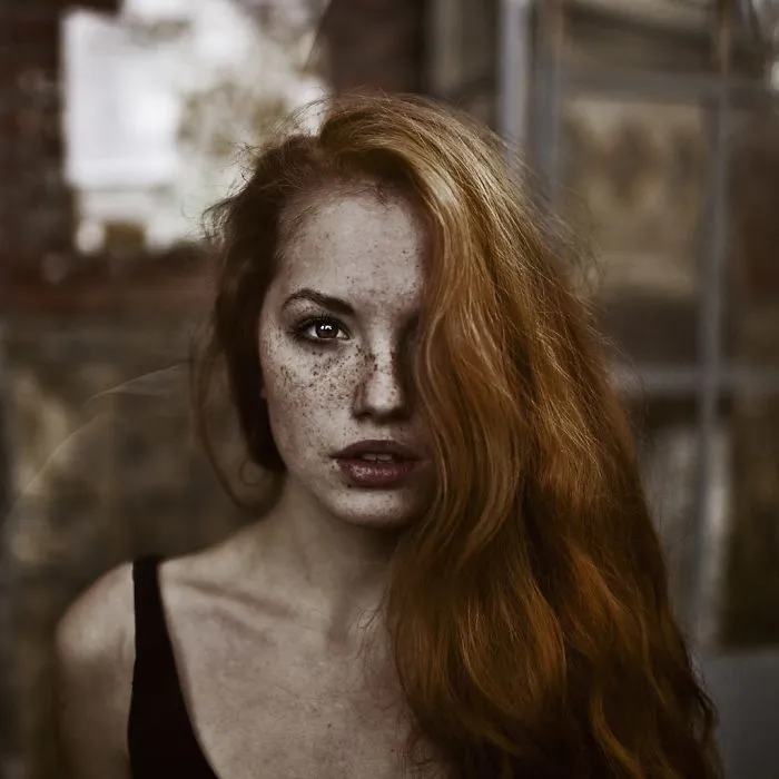 98 Freckled People Who'll Hypnotize You With Their Unique Beauty