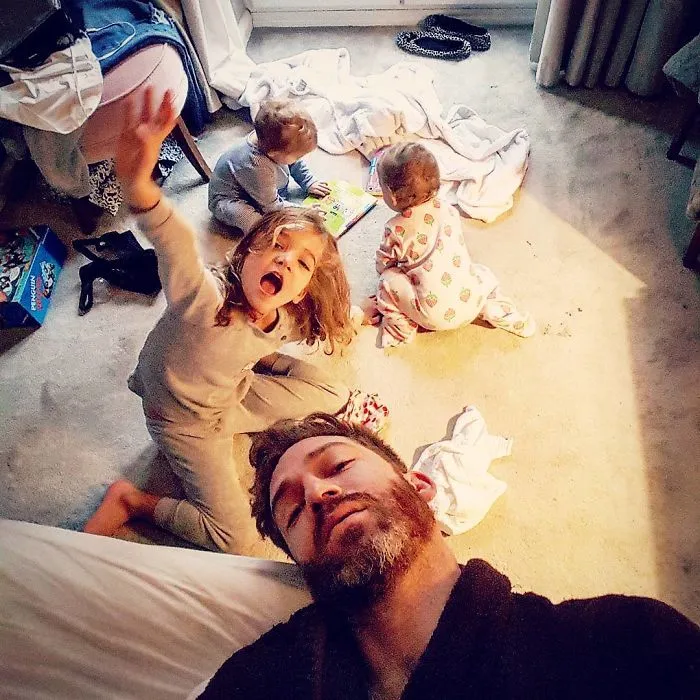Father Of 4 Daughters Refuses To Sugarcoat His Instagram Pics, Takes Internet By Storm