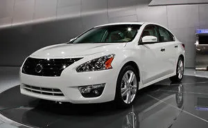 3 Hottest Sedans To Buy At Online Car Auctions In 2016 - 2017