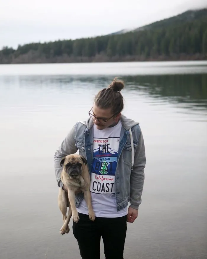 Owner Takes His Pug On Epic Adventures (147 Pics)