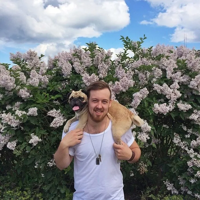 Owner Takes His Pug On Epic Adventures (147 Pics)