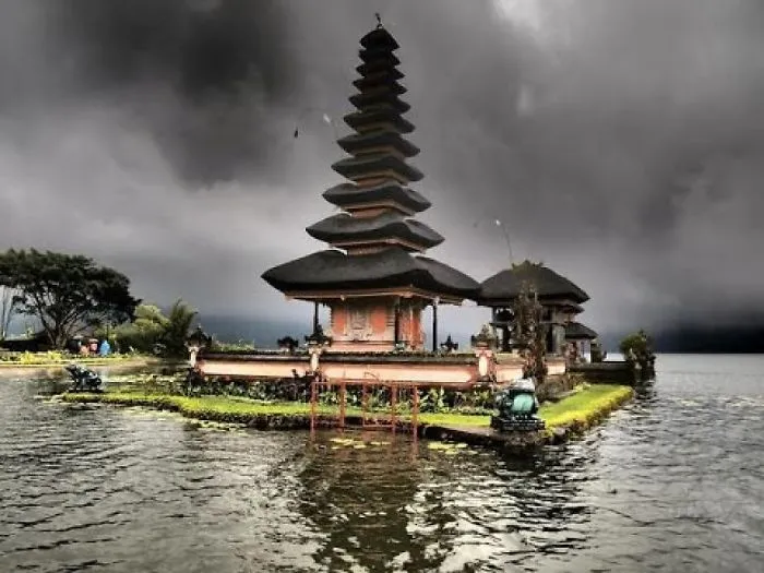 Beautiful Shiva Temple   Lake Bratan, Bali, Indonesia