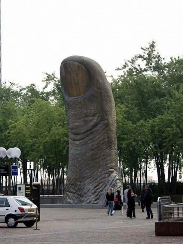 25 Unusual And Strange Monuments