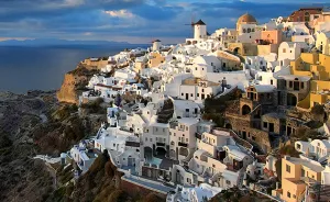I Photographed Fairytale-Like Santorini Island In Greece