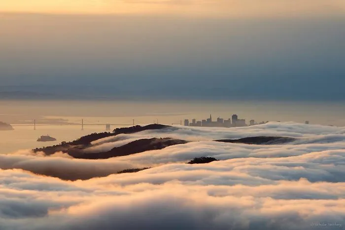 Fog Waves Are The Most Beautiful Thing I Captured After 8 Years Of Experimenting