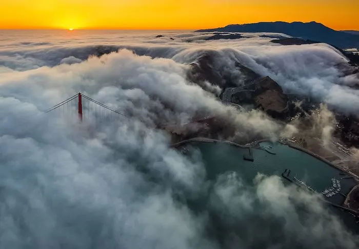 Fog Waves Are The Most Beautiful Thing I Captured After 8 Years Of Experimenting