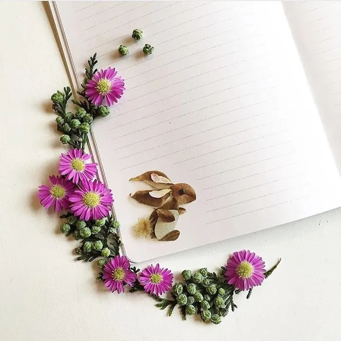 This Artist Turns Flowers Into Paintings
