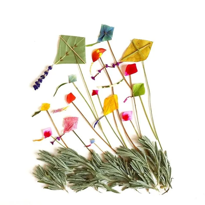 This Artist Turns Flowers Into Paintings