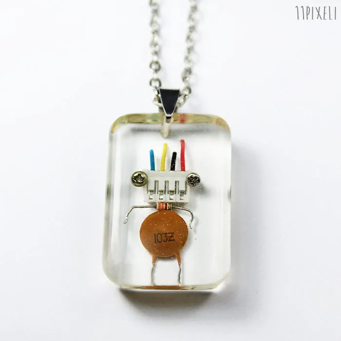 I Turned Electronic Waste Into Tiny Robots