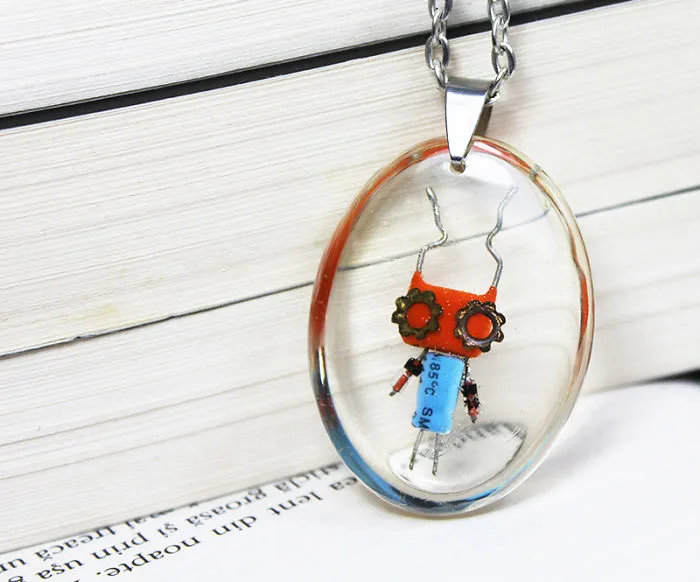 I Turned Electronic Waste Into Tiny Robots