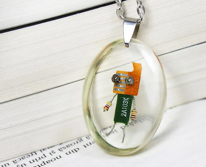 I Turned Electronic Waste Into Tiny Robots