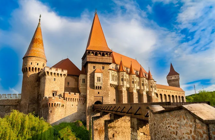 Corvin Castle (castelul Corvinilor)