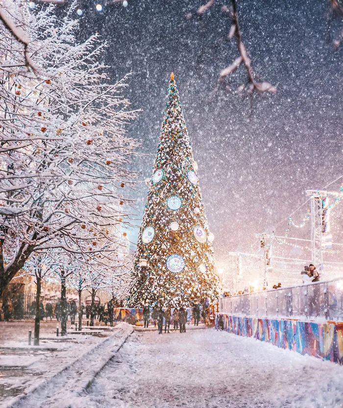 Moscow Looks Like A Fairytale During Winter, So I Tried To Capture Its Beauty