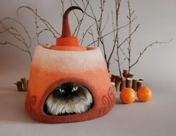 I Felt Fairytale Houses For Cats