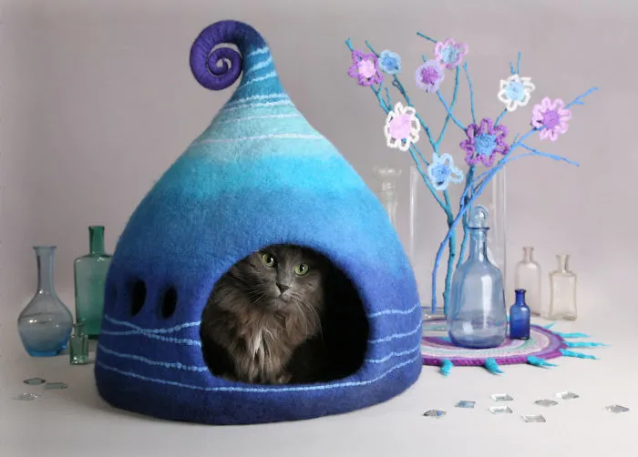 I Felt Fairytale Houses For Cats
