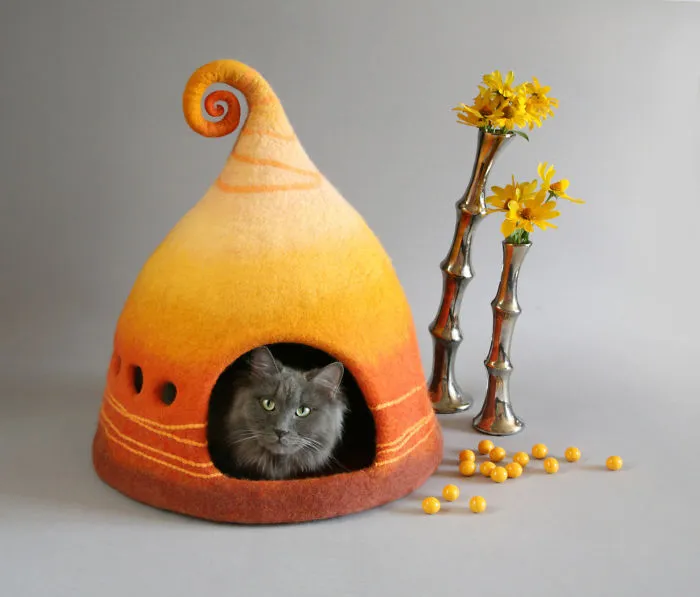 I Felt Fairytale Houses For Cats