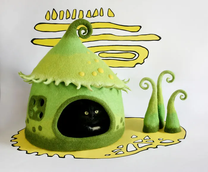 I Felt Fairytale Houses For Cats