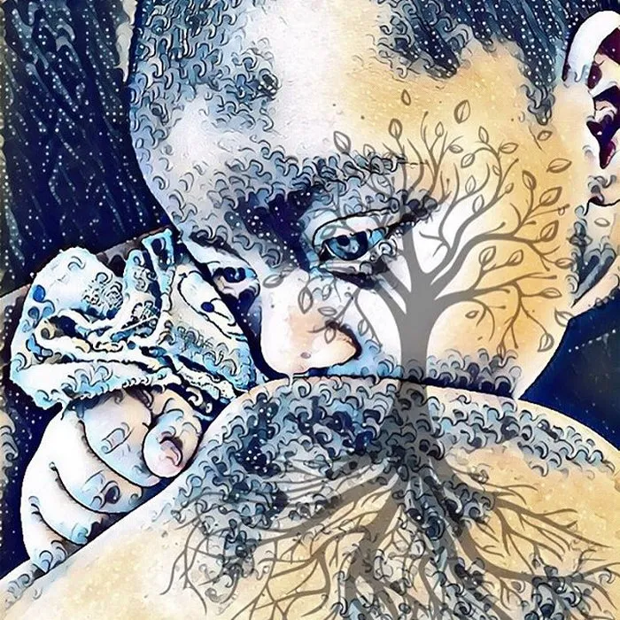 ‘Tree Of Life’ Breastfeeding Photos Are Taking Internet By Storm