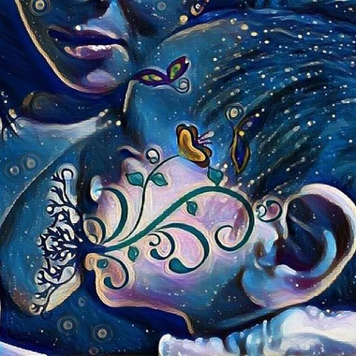 ‘Tree Of Life’ Breastfeeding Photos Are Taking Internet By Storm