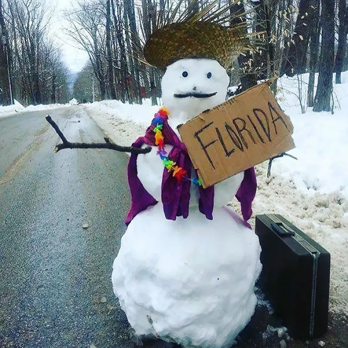 92 Hilariously Creative Snowmen That Would Make Calvin And Hobbes Proud