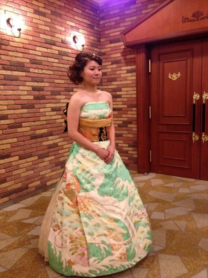 Brides In Japan Are Turning Their Traditional Kimonos Into Extraordinary Wedding Dresses