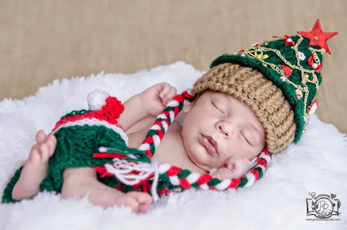 77 Babies Celebrating Their First Ever Christmas