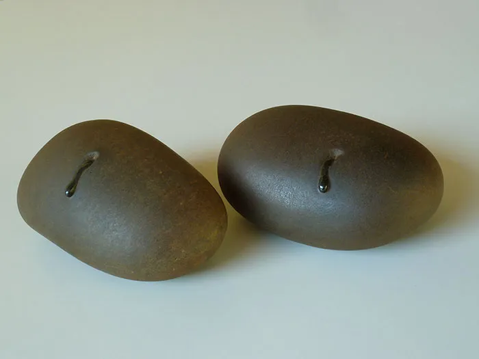 Artist Makes Stone Look Soft By Twisting, Folding And Peeling It